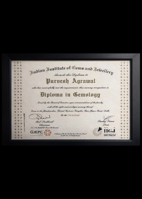 Founder & Gemmologist